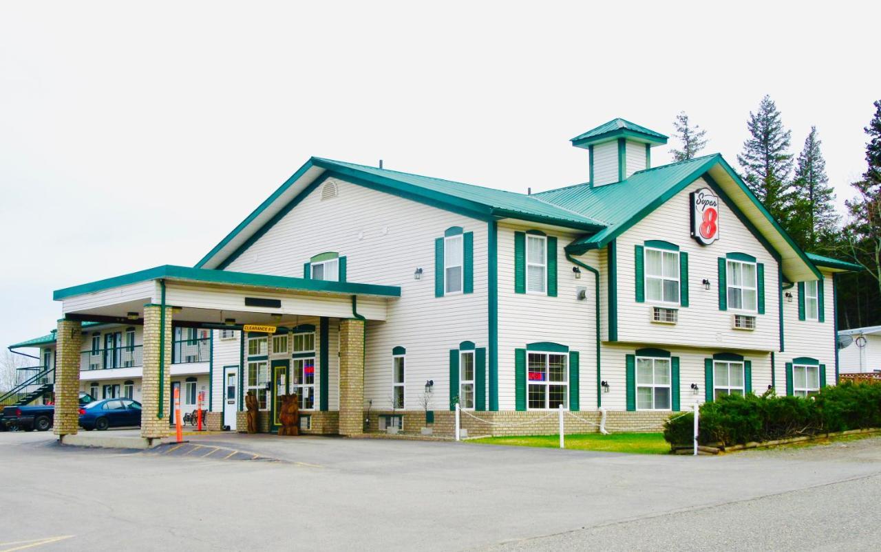 Hotel Super 8 By Wyndham 100 Mile House Extérieur photo