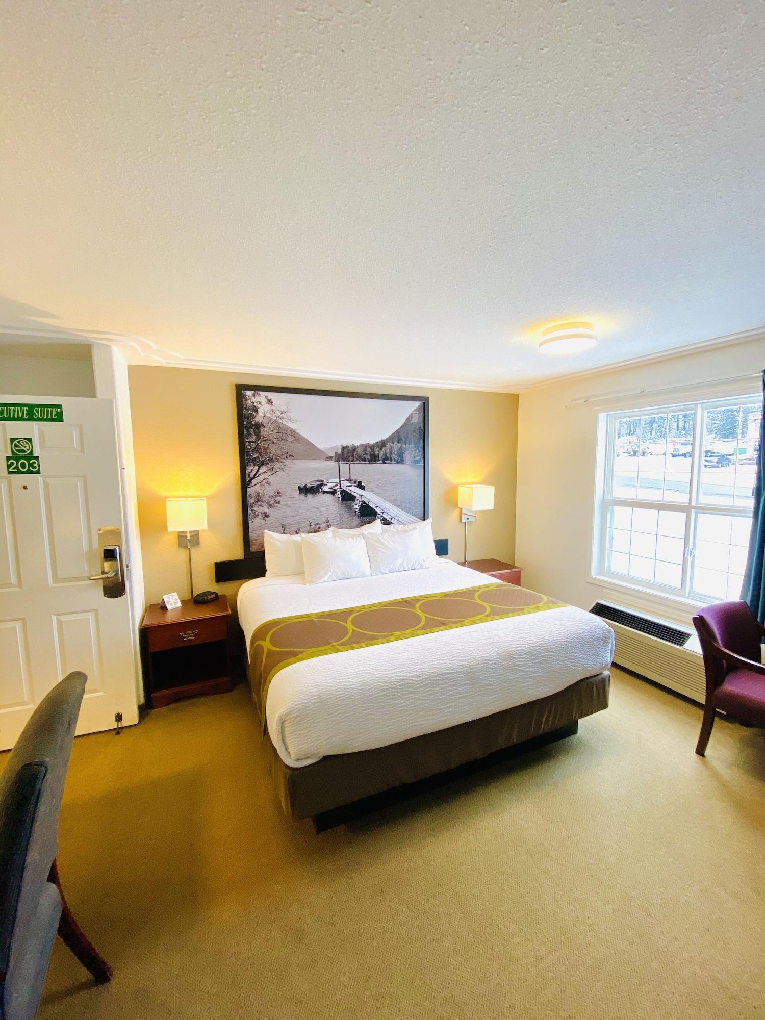 Hotel Super 8 By Wyndham 100 Mile House Extérieur photo